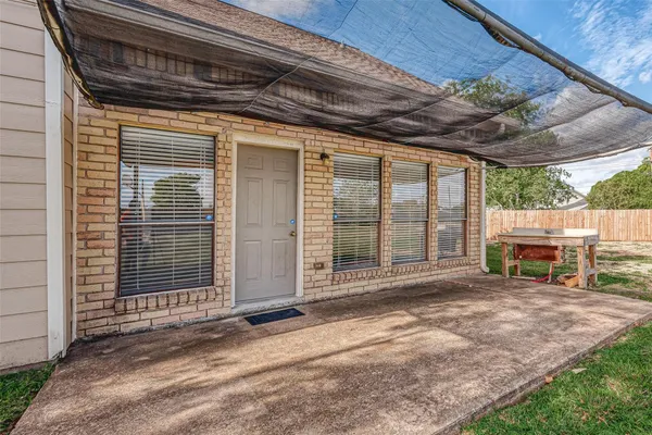 $2,400 | 703 Turtle Creek Drive, Missouri City, TX 77489