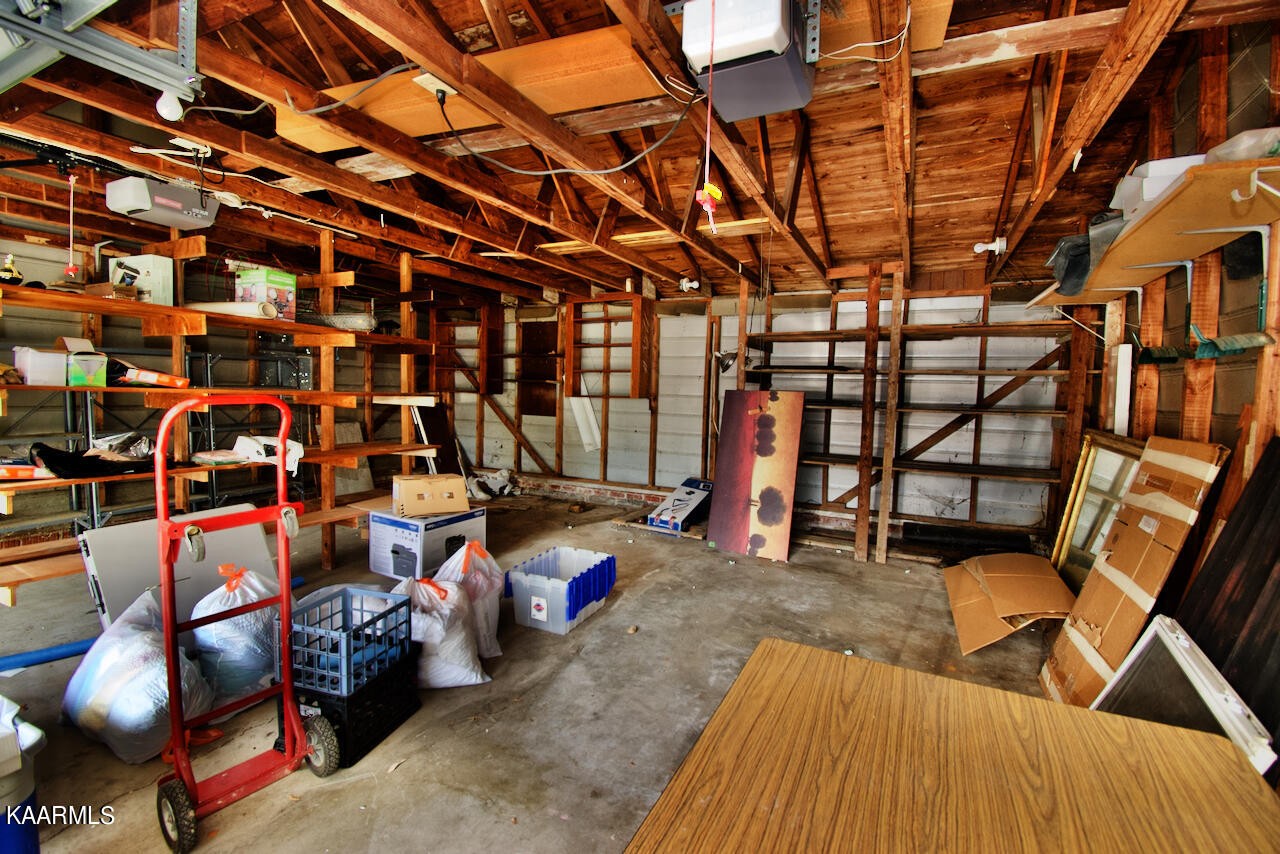 1519 Springbrook Road Alcoa, TN 37701 - Photo 21 of 29 Gallery Image 21