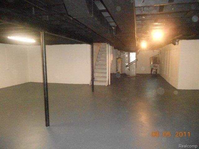 21988 Evergreen Road Southfield, MI 48075 - Photo 14 of 16 08-05-2011 049