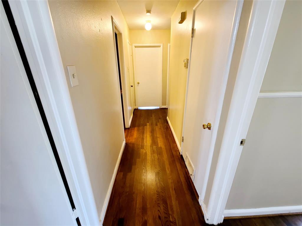 9867 Carnegie Place Dallas, TX 75228 - Photo 10 of 23