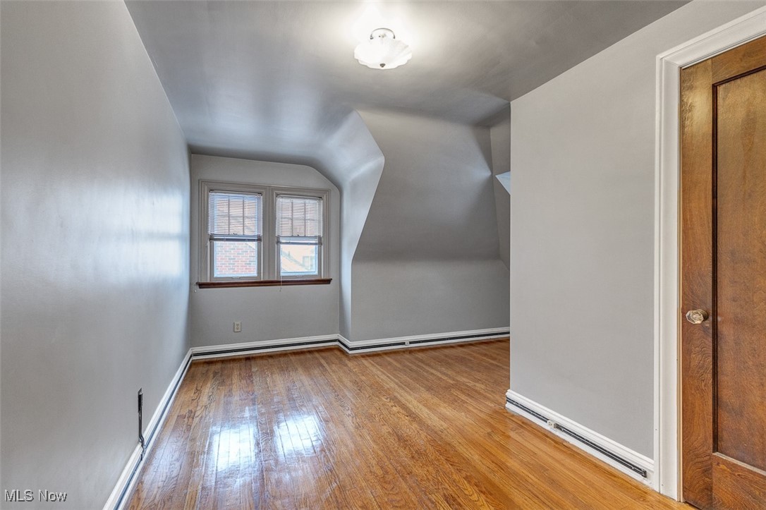 3462 Doris Road Cleveland, OH 44111 - Photo 16 of 19 Gallery Image 16