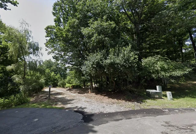 $350,000 | 93 Settlers Hill Road, Brewster, NY 10509