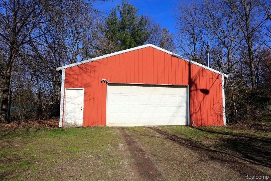 951 Savage Road Belleville, MI 48111 - Photo 9 of 50 s12.jpeg