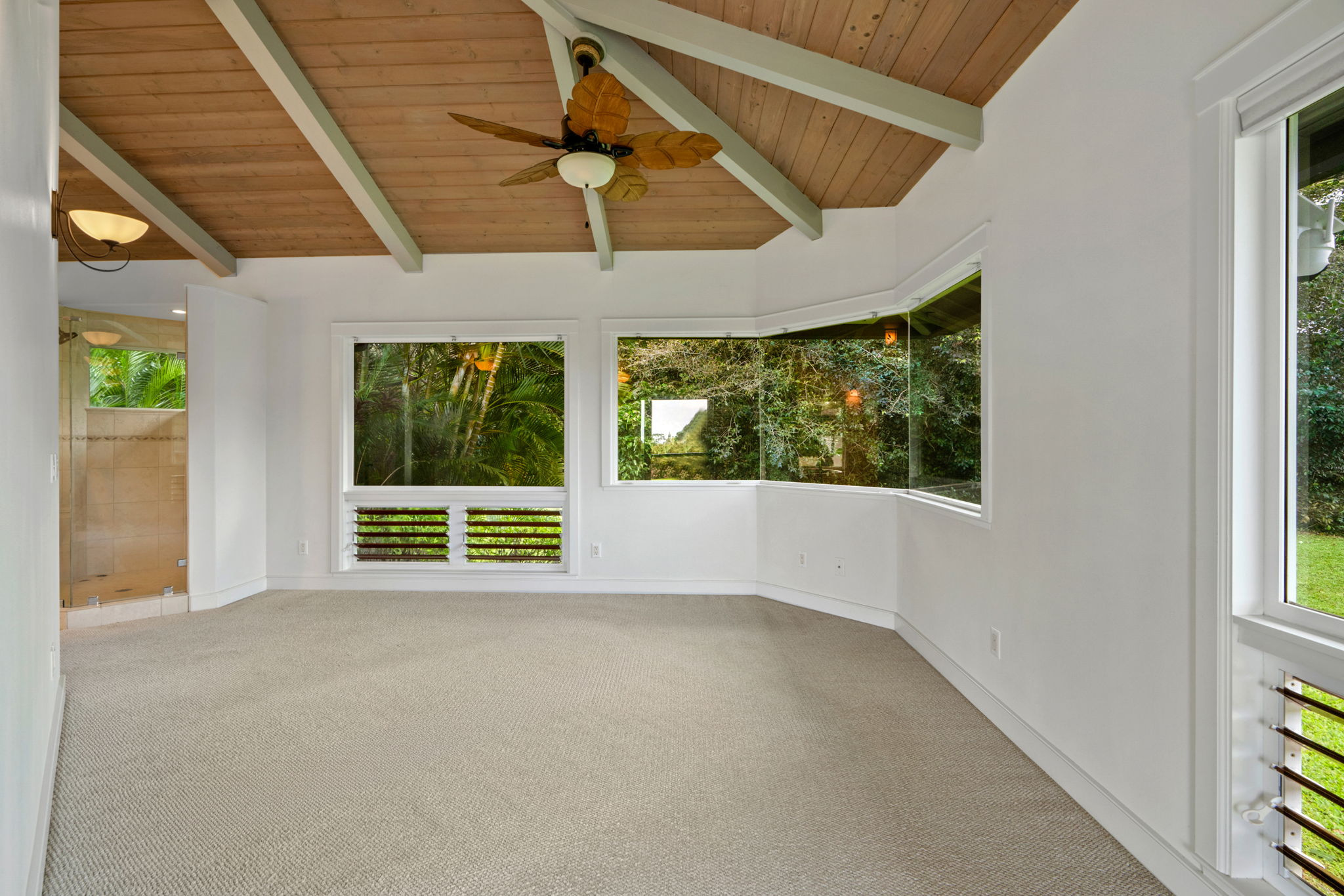 4928 Wailapa Road, Unit A Kilauea, HI 96754 - Photo 12 of 30 a view of an empty room with a window