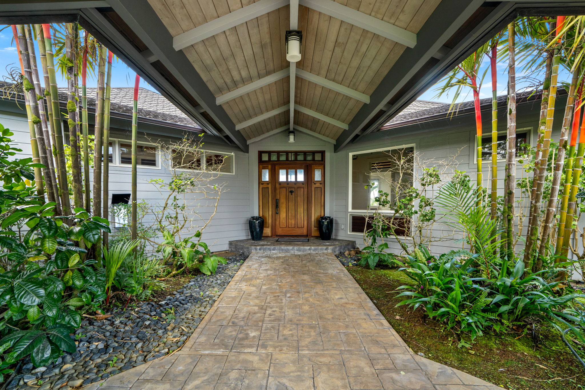 4928 Wailapa Road, Unit A Kilauea, HI 96754 - Photo 2 of 30 a porch with seating space