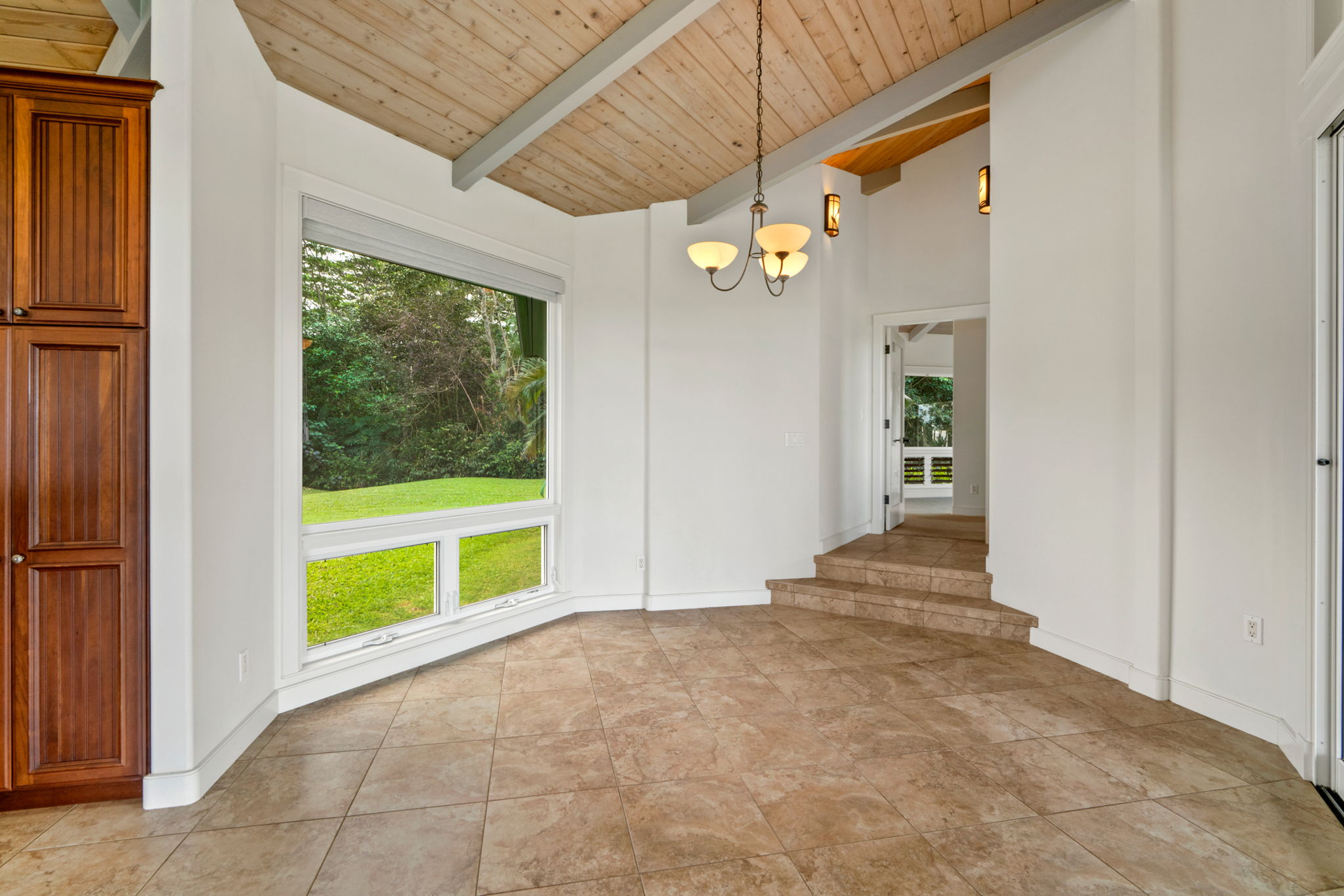 4928 Wailapa Road, Unit A Kilauea, HI 96754 - Photo 8 of 30 a view of an empty room with a window