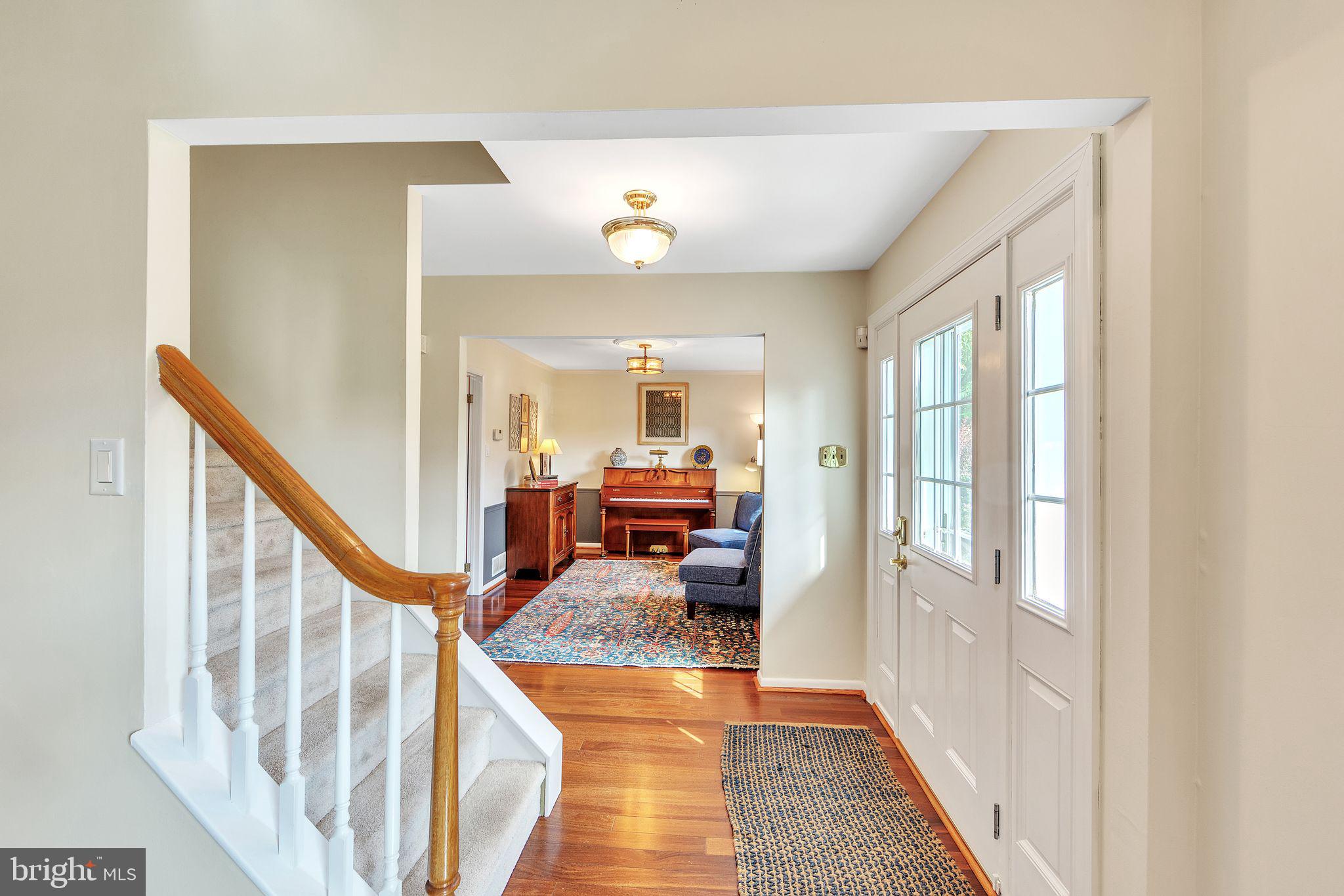 818 Statler Road Chadds Ford, PA 19317 - Photo 3 of 35 Foyer