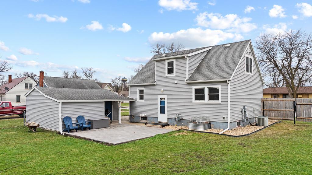 113 4th Street Dawson, MN 56232 - Photo 4 of 41