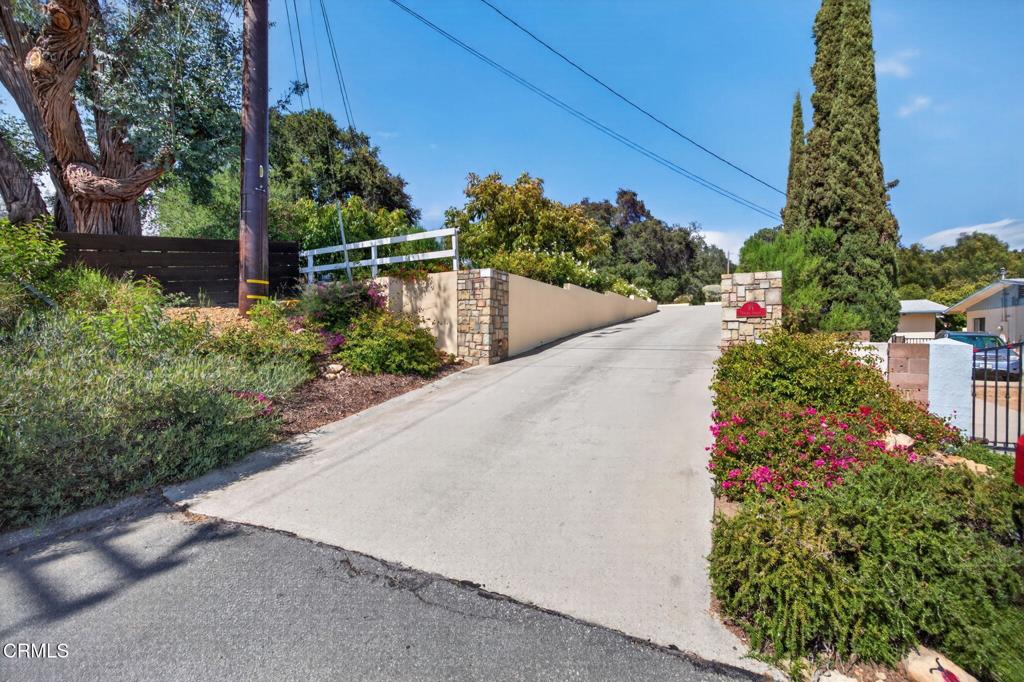 98 Howard Avenue Oak View, CA 93022 - Photo 3 of 72