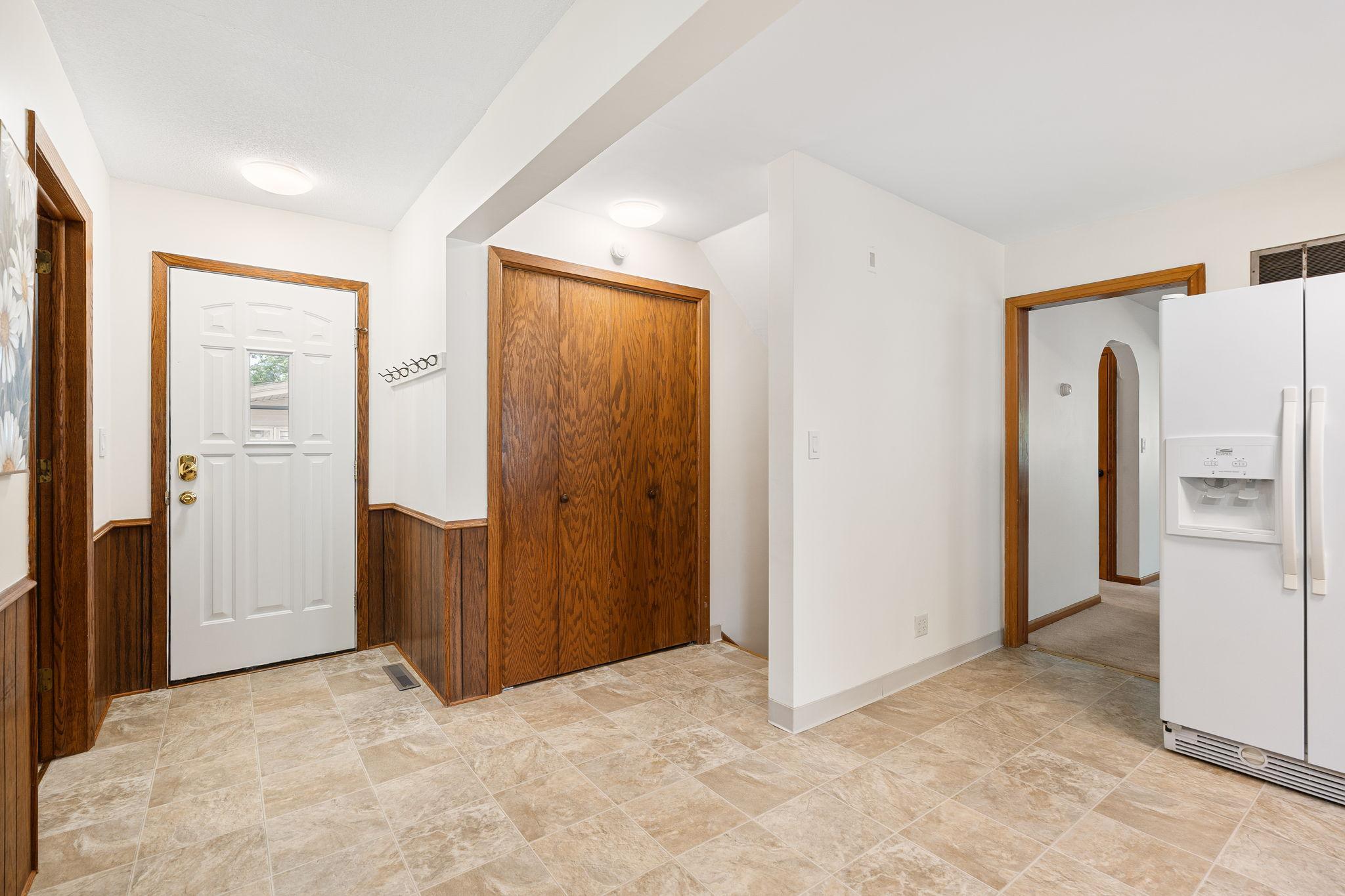 902 11th Avenue Southwest Austin, MN 55912 - Photo 18 of 40