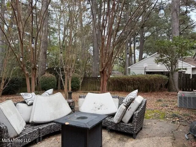$249,900 | 5376 Kaywood Drive, Jackson, MS 39211