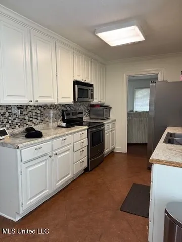 $249,900 | 5376 Kaywood Drive, Jackson, MS 39211