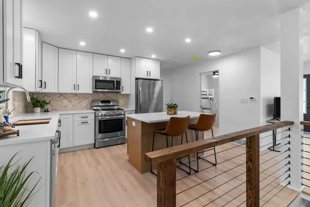 $599,900 | 1199 Rolling Lane, Lake Geneva, WI 53147