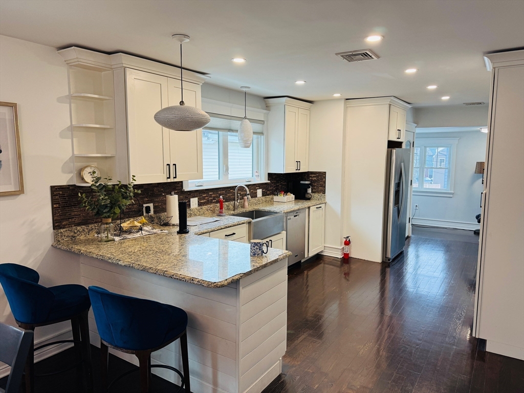 127-129 Bailey Road, Unit 2 Somerville, MA 02145 - Photo 2 of 6