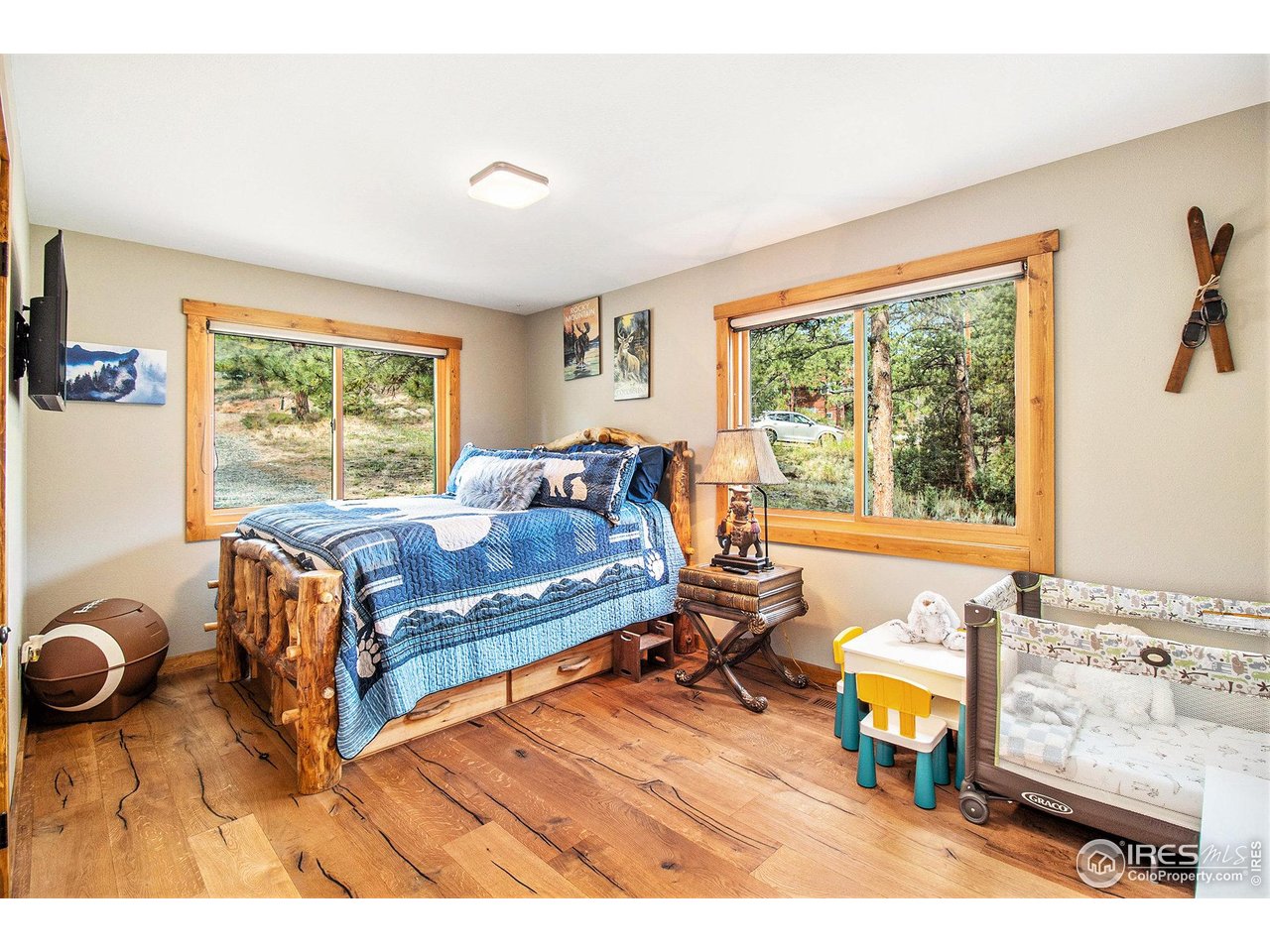 270 Choctaw Road Lyons, CO 80540 - Photo 18 of 30 Main Level Bedroom.