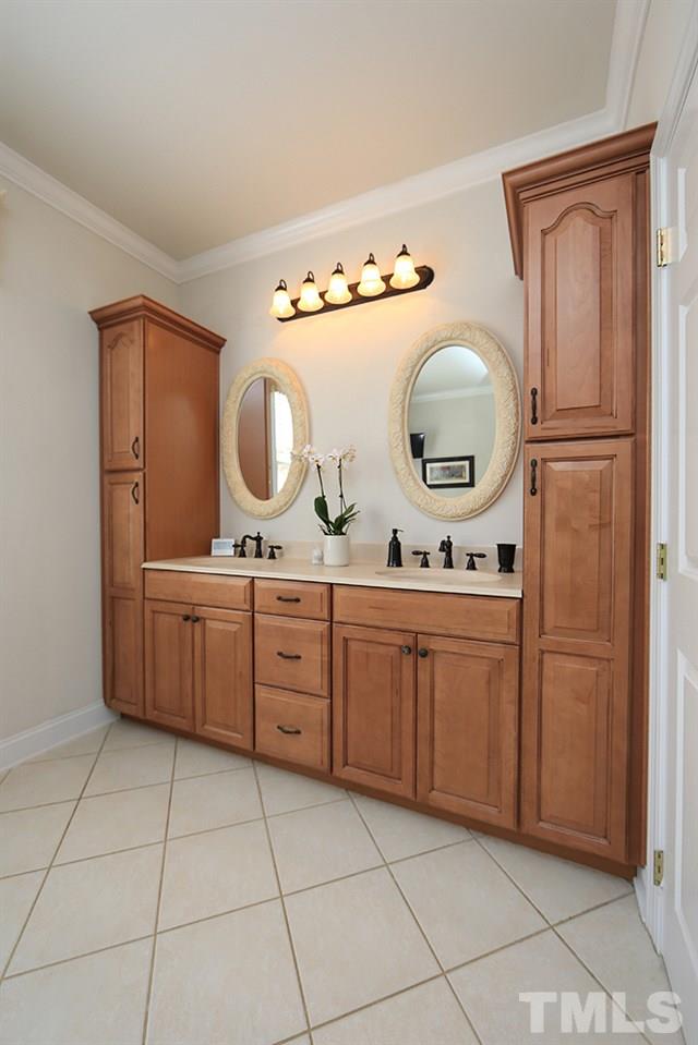 9609 Heathermill Lane Raleigh, NC 27617 - Photo 15 of 30 Gallery Image 15
