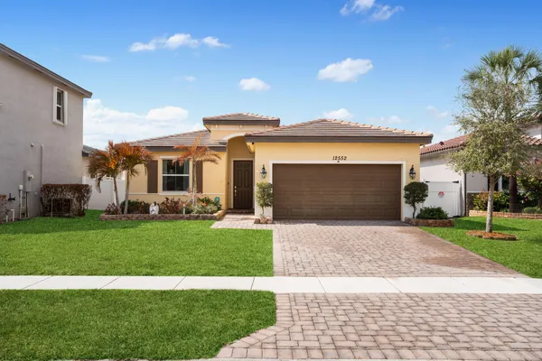 a view of house and outdoor space