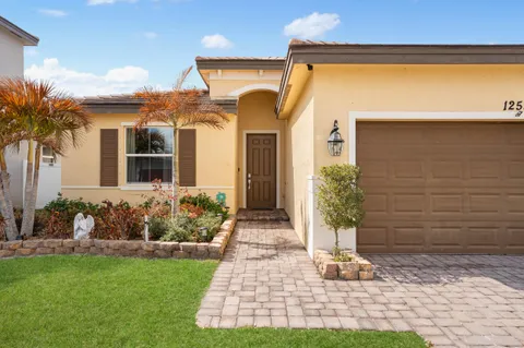 $390,000 | 12552 Northwest Toblin Lane, Port St. Lucie, FL 34987