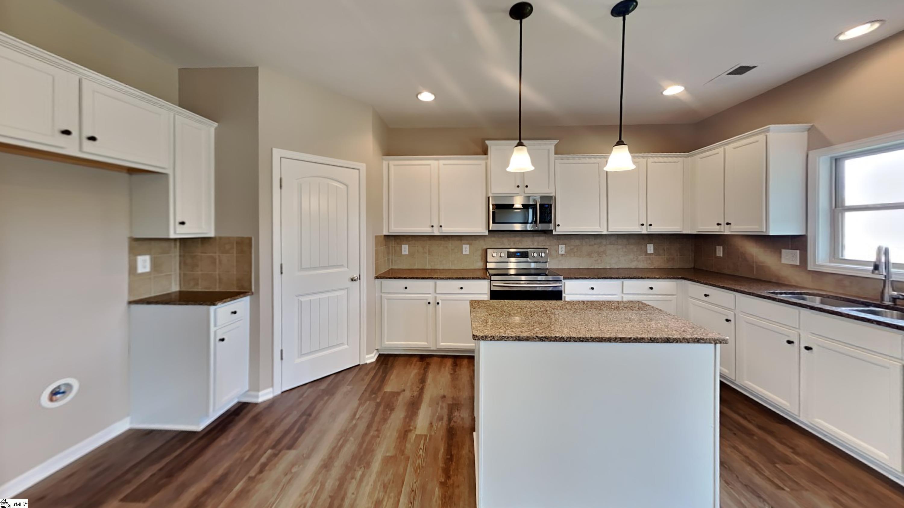 402 Timber Ridge Lane Duncan, SC 29334 - Photo 3 of 13 Gallery Image 3