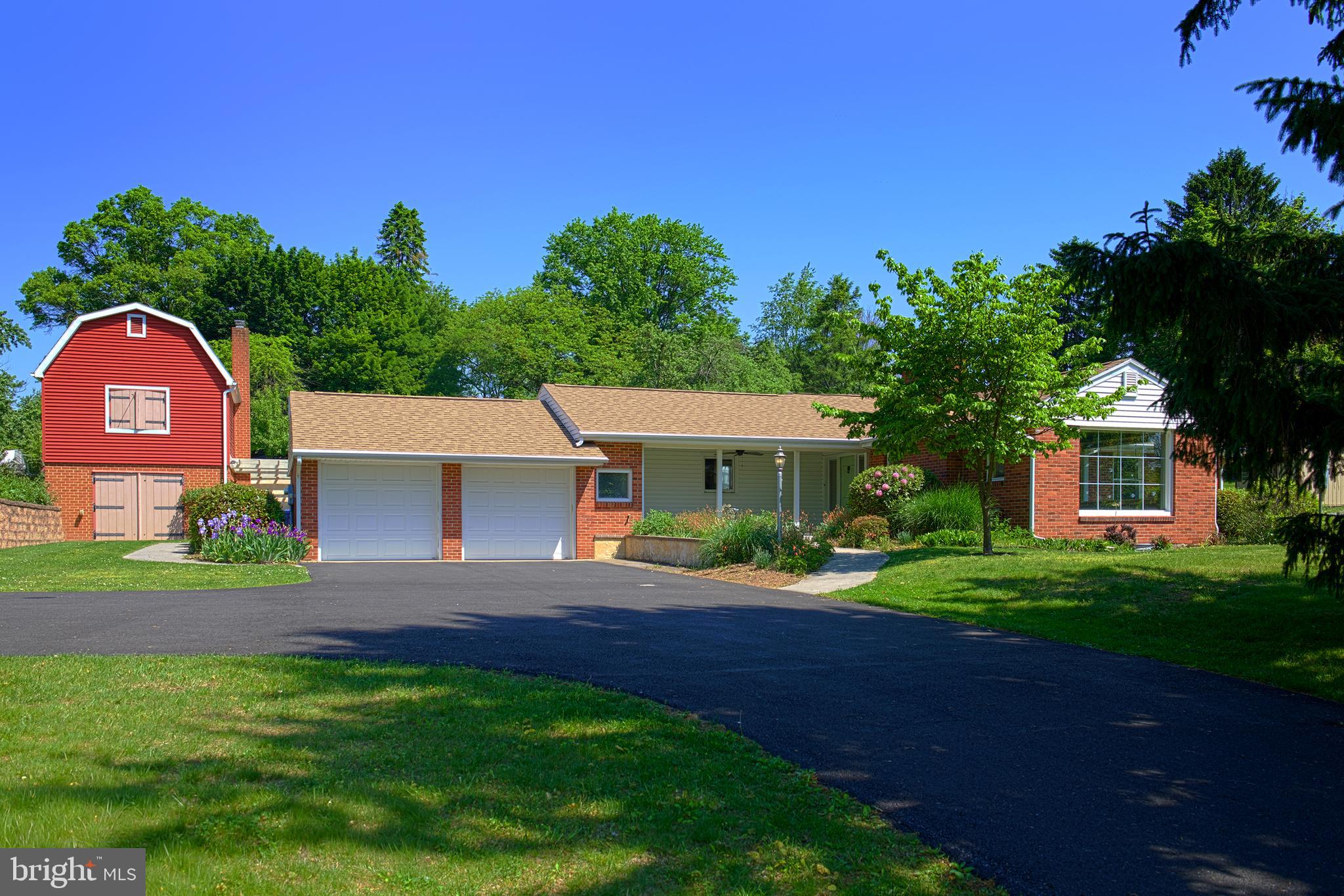 4200 Mc Intosh Road Harrisburg, PA 17112 - Photo 2 of 31 Front