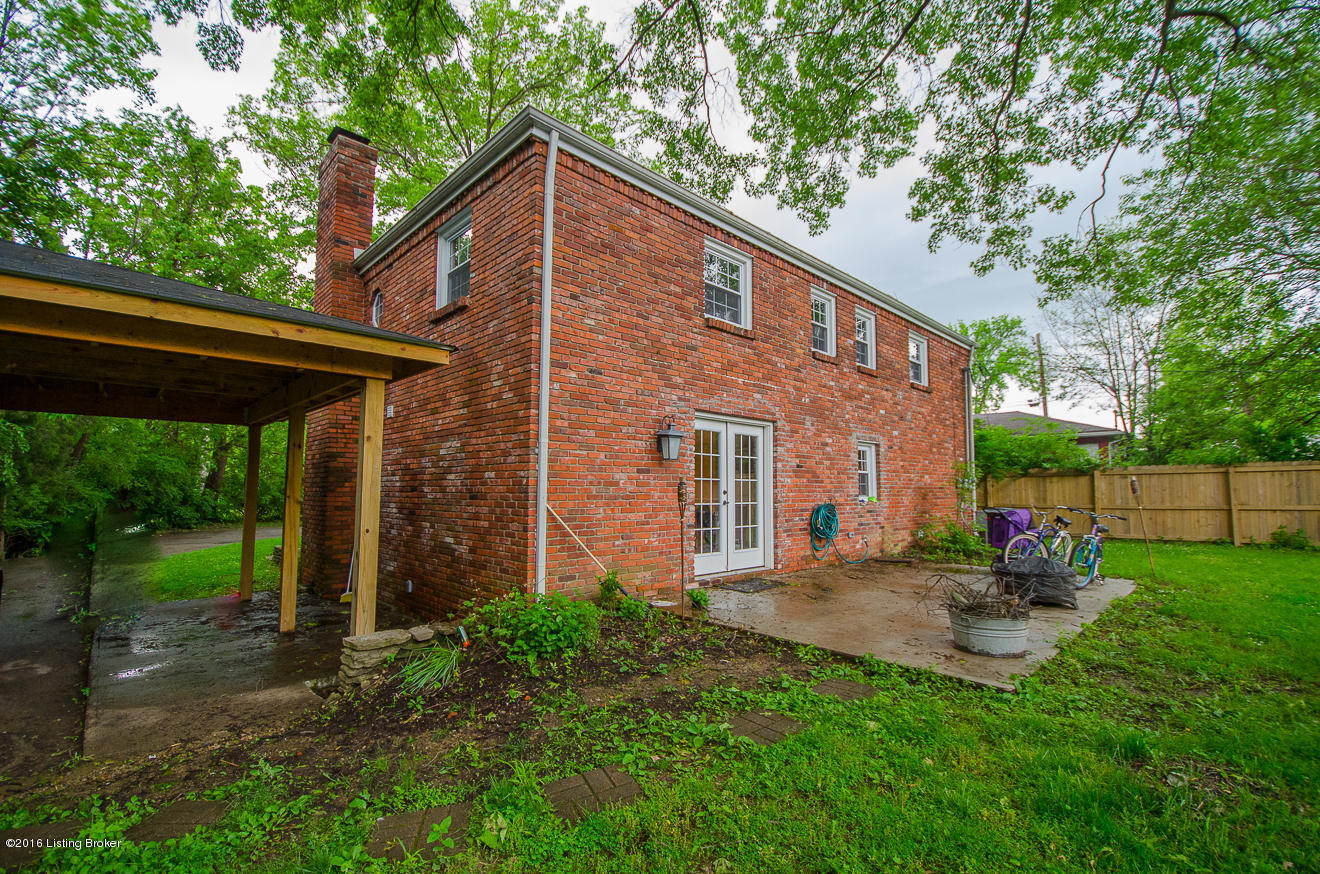 4636 Beaver Road Louisville, KY 40207 - Photo 36 of 73 Carport