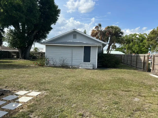 $449,000 | 305 Southwest 2nd Street, Okeechobee, FL 34974