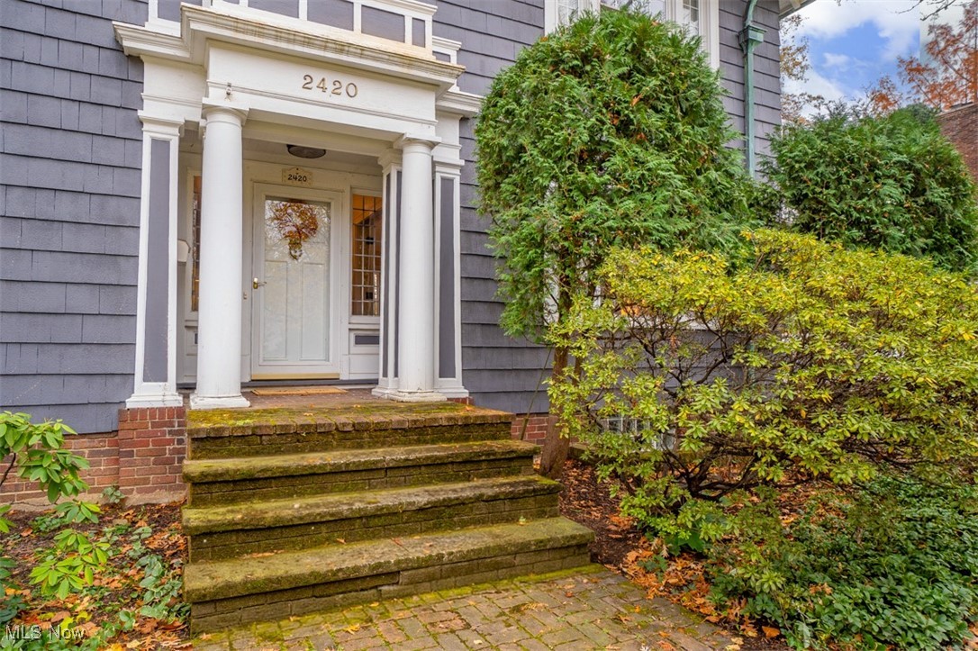 2420 Edgehill Road Cleveland, OH 44106 - Photo 4 of 45 Gallery Image 4