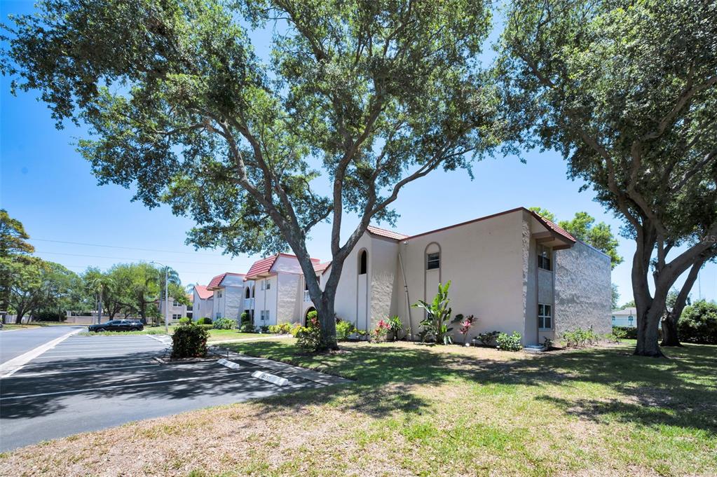9700 Starkey Road, Unit 228 Seminole, FL 33777 - Photo 3 of 49