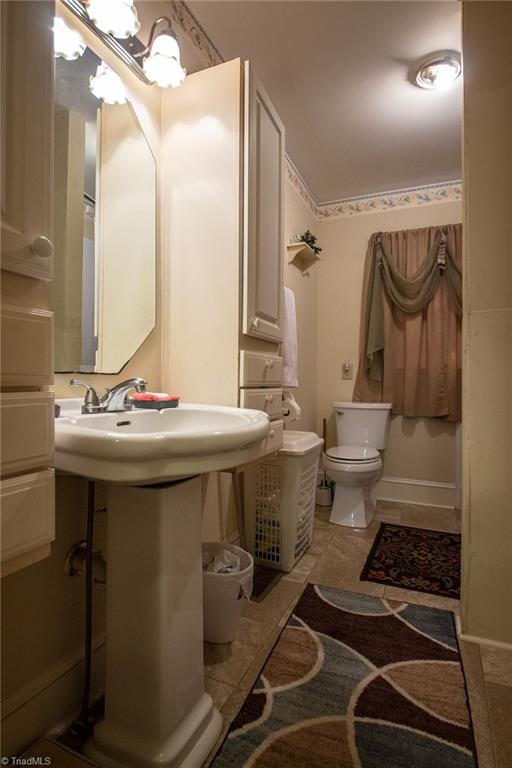 5135 Friendly Road Walkertown, NC 27051 - Photo 4 of 7 Gallery Image 4