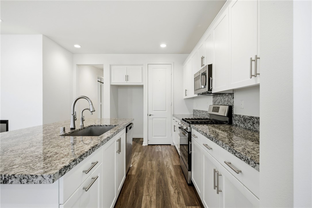 32609 Brunello Way Temecula, CA 92591 - Photo 3 of 18