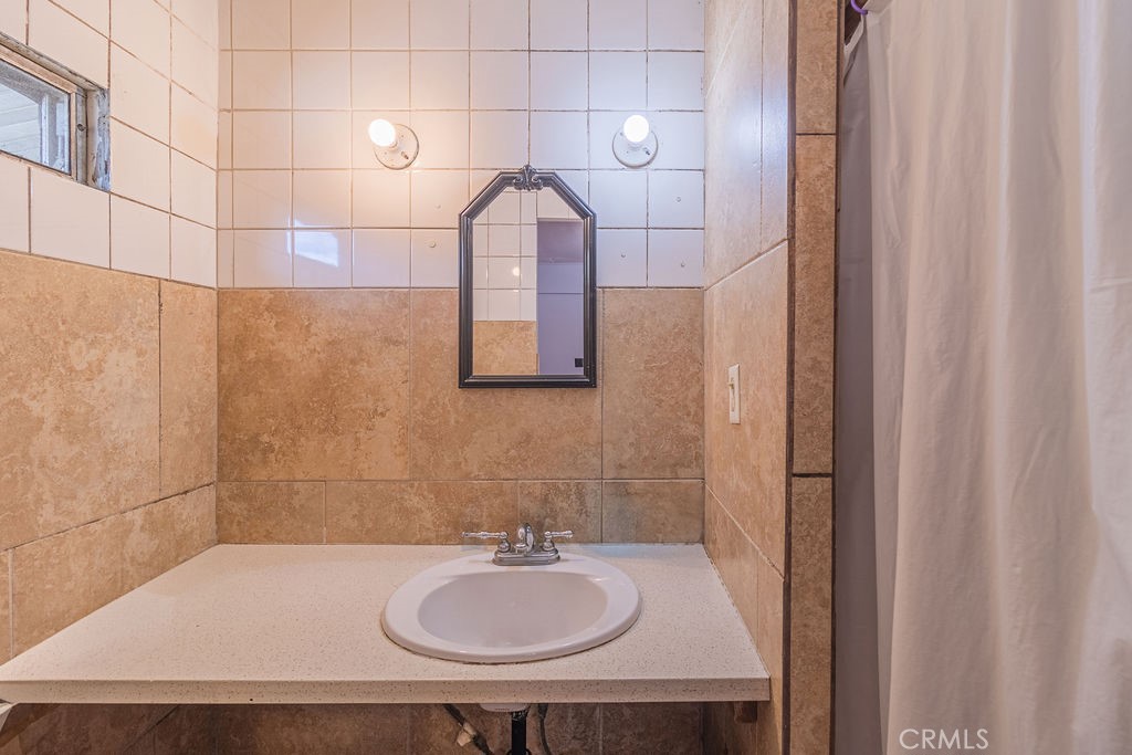 158 East De Anza Lane, Unit 175 Tustin, CA 92780 - Photo 8 of 16 Bath 2