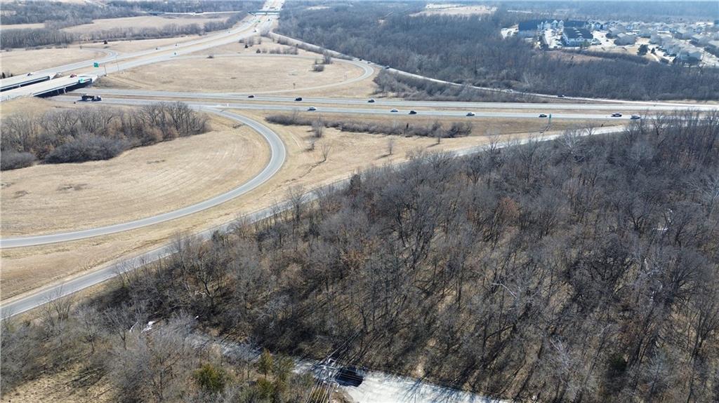 5651 Northeast Barry Road Kansas City, MO 64156 - Photo 2 of 2