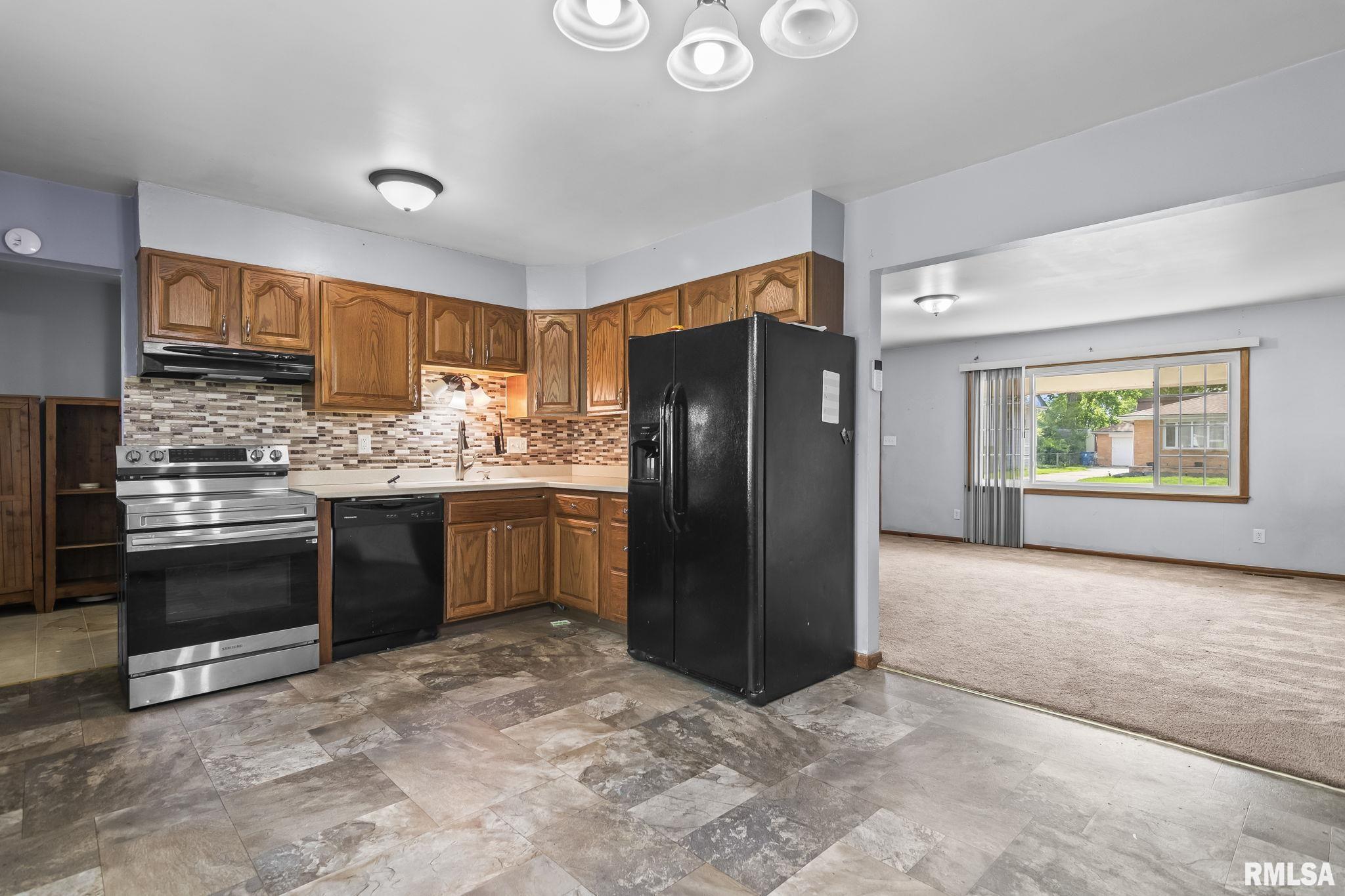 16 Delmar Drive Springfield, IL 62703 - Photo 9 of 28