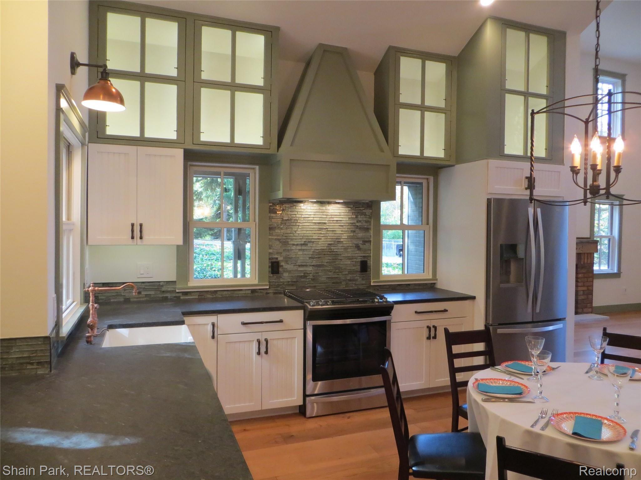 26490 Drake Road Farmington, MI 48331 - Photo 3 of 48 Kitchen-6