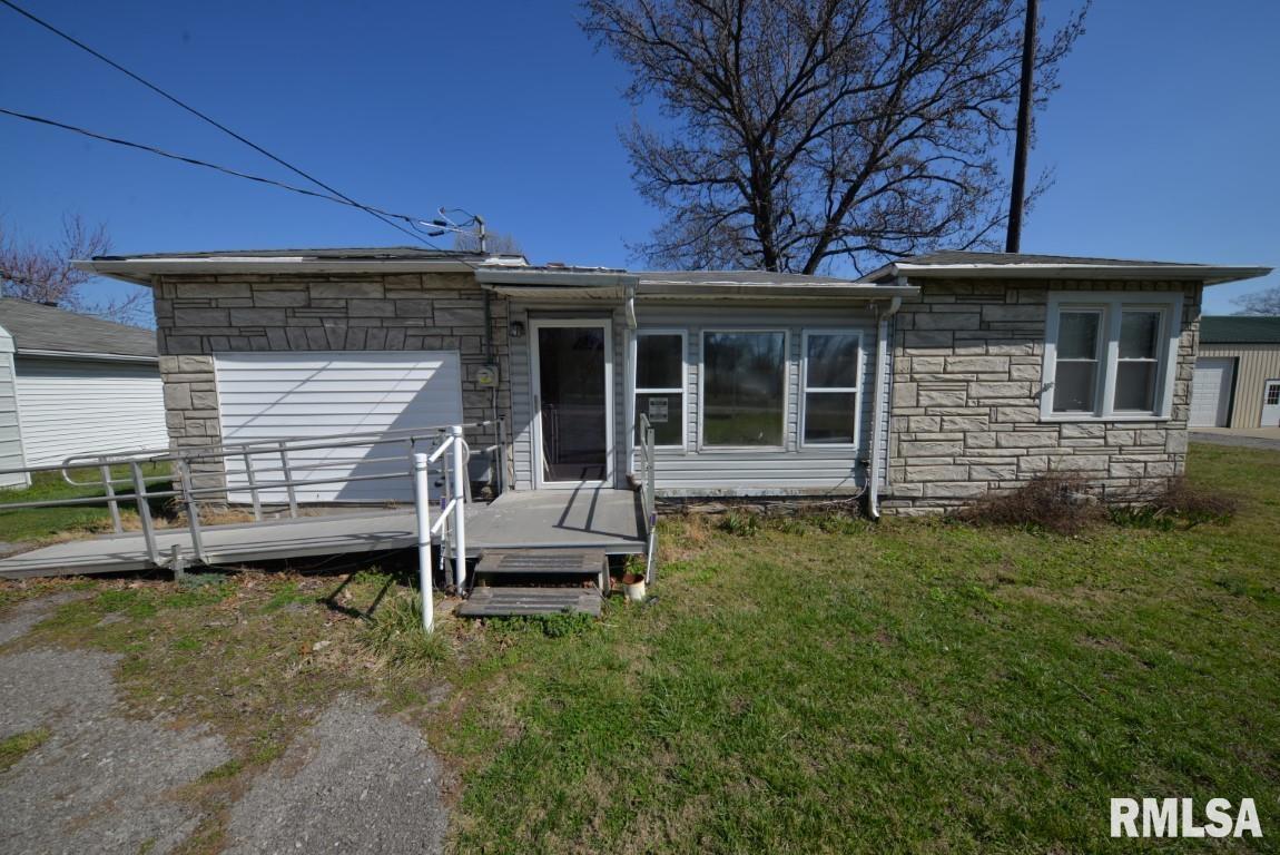 2608 Benton Road Mount Vernon, IL 62864 - Photo 1 of 17 Gallery Image 1
