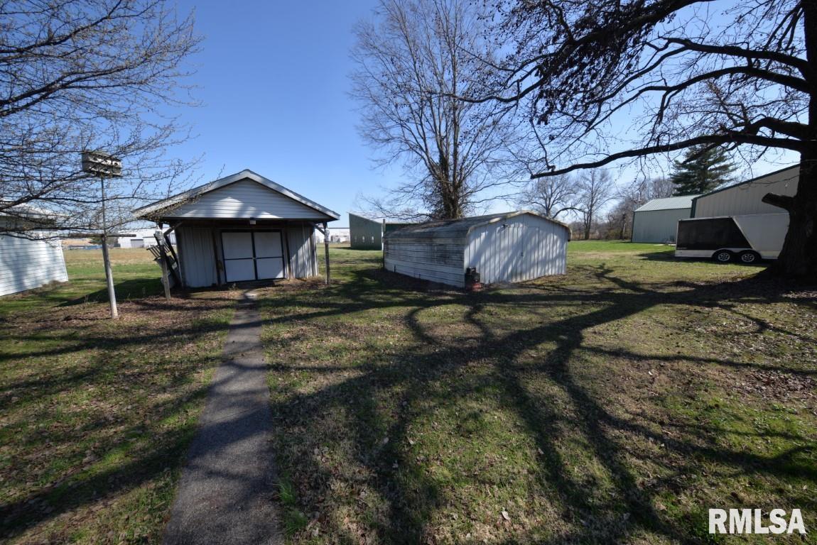 2608 Benton Road Mount Vernon, IL 62864 - Photo 5 of 17 Gallery Image 5