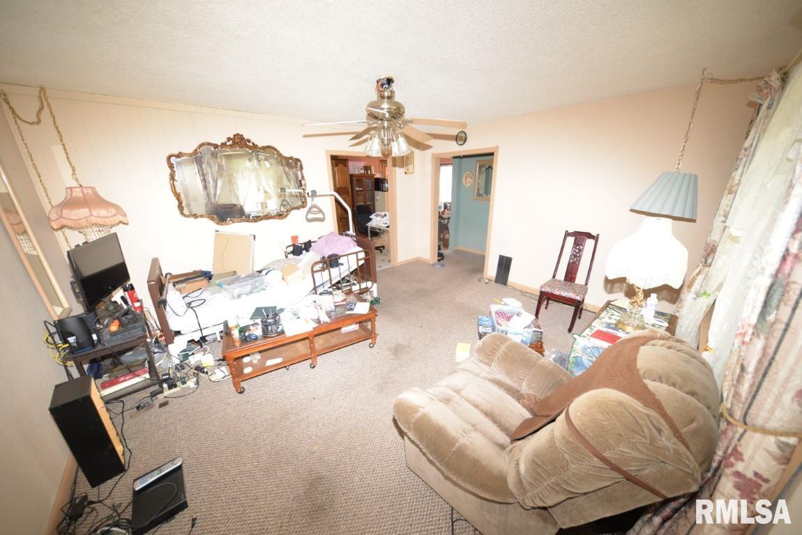 2608 Benton Road Mount Vernon, IL 62864 - Photo 8 of 17 Gallery Image 8