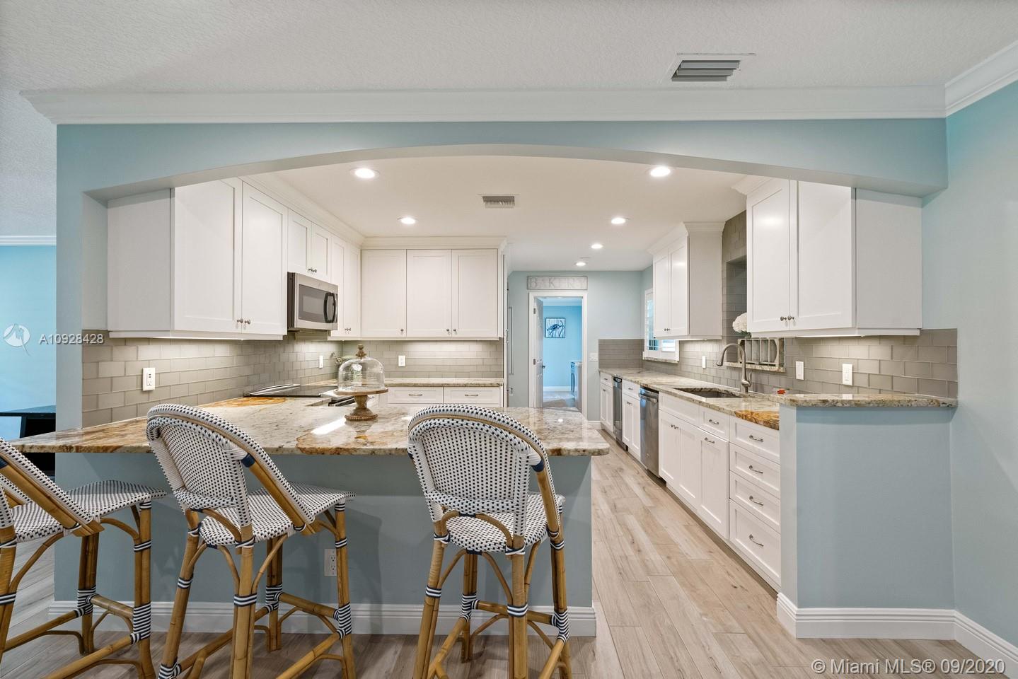 5857 Keith Road Jupiter, FL 33458 - Photo 6 of 25