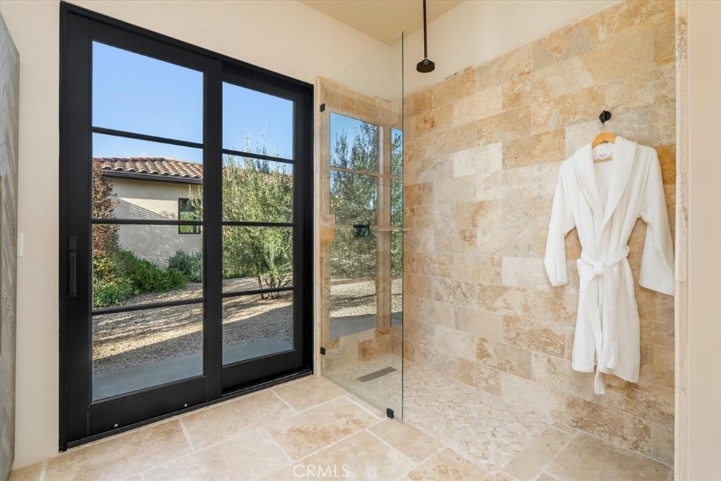 3940 Gruenhagen Flat Road Paso Robles, CA 93446 - Photo 27 of 63 a view of a bathroom with a shower