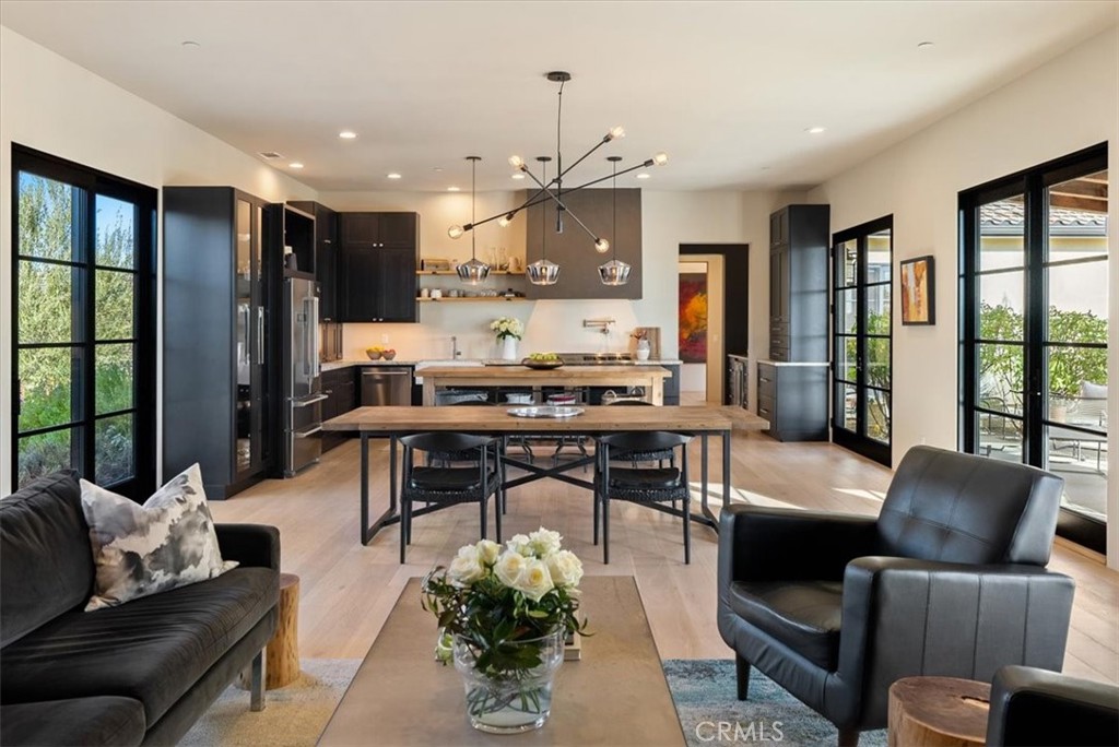 3940 Gruenhagen Flat Road Paso Robles, CA 93446 - Photo 10 of 63 a living room with furniture and kitchen view