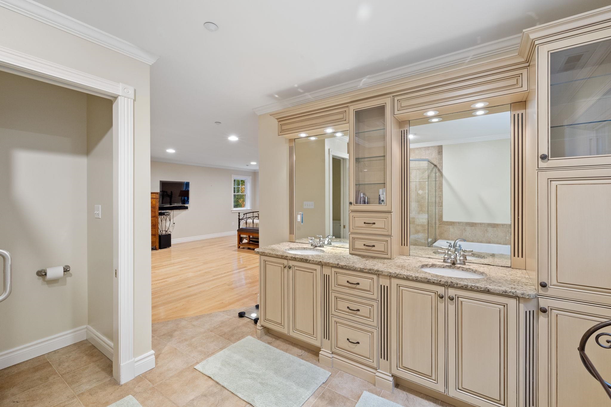 11 Williams Way Hollis, NH 03049 - Photo 17 of 40