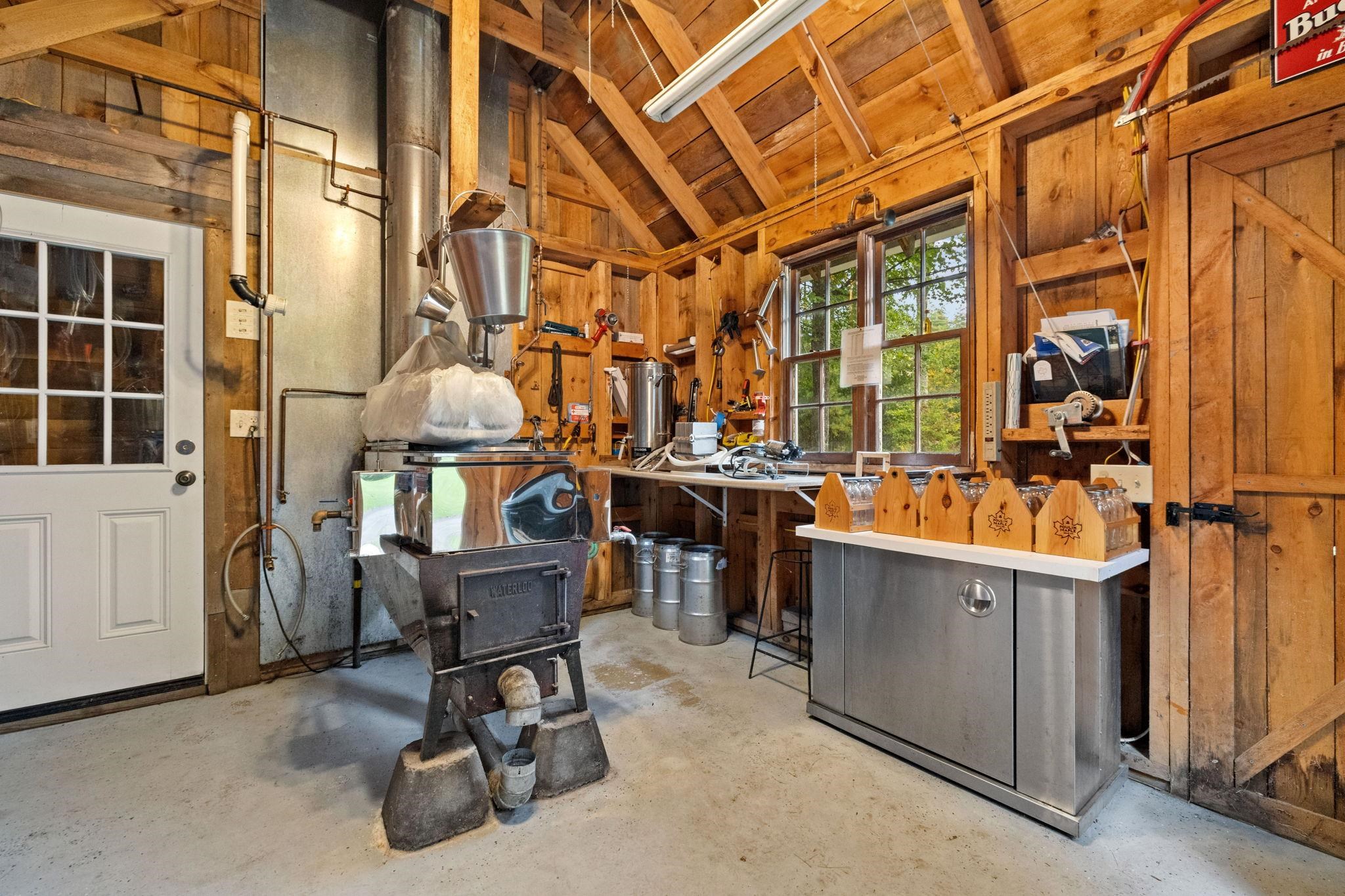 11 Williams Way Hollis, NH 03049 - Photo 28 of 40