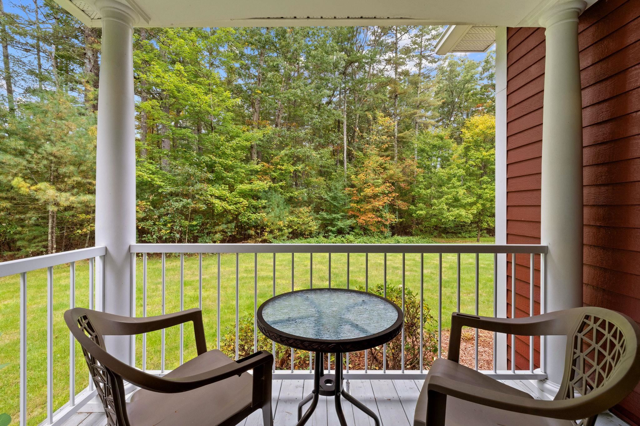 11 Williams Way Hollis, NH 03049 - Photo 3 of 40