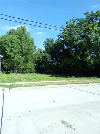 $35,000 | 2326 Lamanche Street, New Orleans, LA 70117