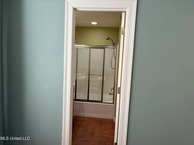 $429,000 | 527 Front Beach Drive, Unit 56, Ocean Springs, MS 39564