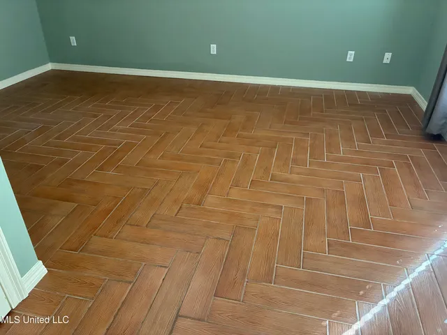 $429,000 | 527 Front Beach Drive, Unit 56, Ocean Springs, MS 39564