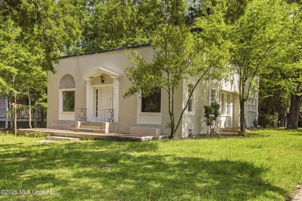 $155,000 | 801 Belhaven Street, Jackson, MS 39202