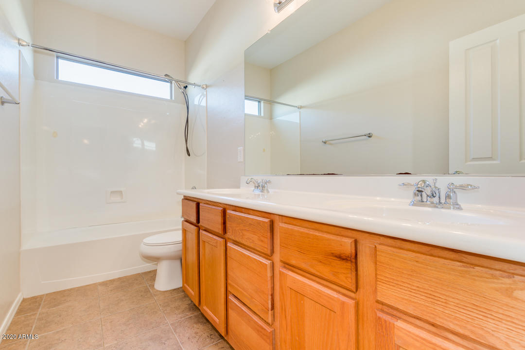 3045 East Blue Ridge Way Gilbert, AZ 85298 - Photo 27 of 52 Guest Bathroom