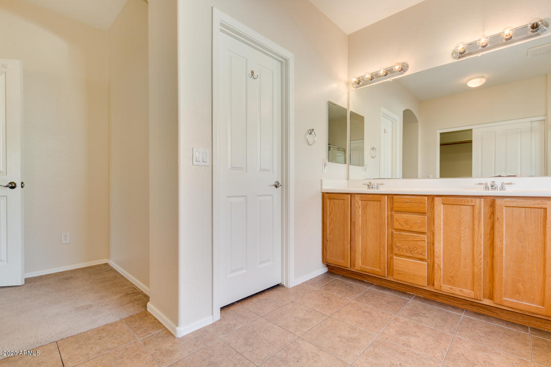 3045 East Blue Ridge Way Gilbert, AZ 85298 - Photo 34 of 52 Master Bathroom