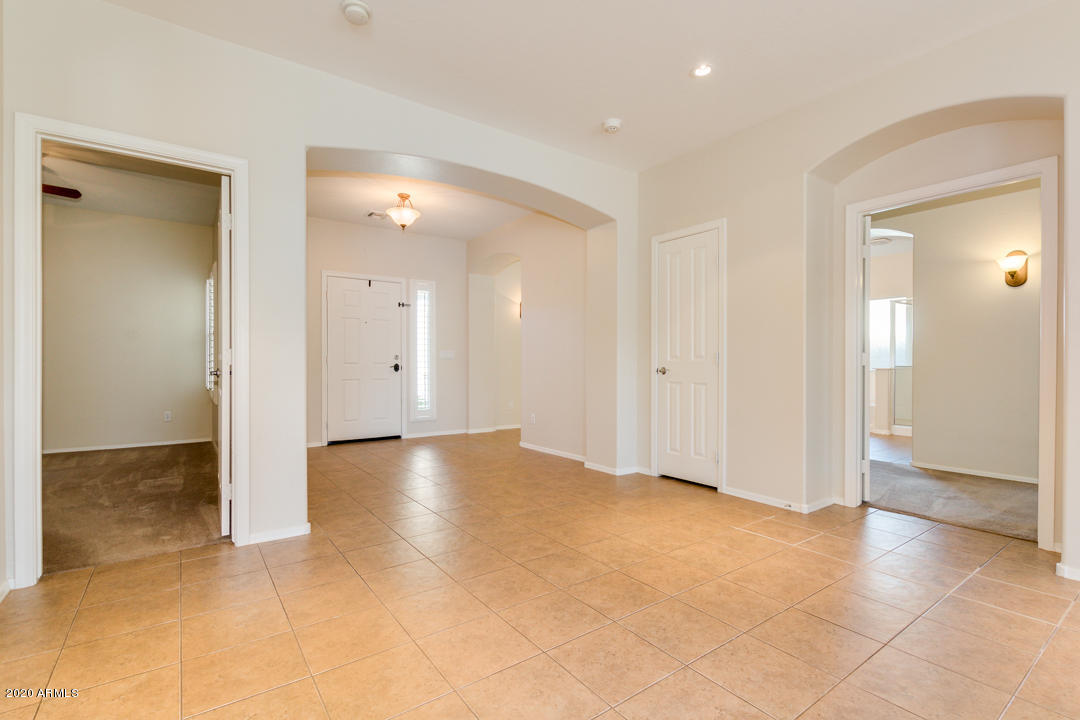 3045 East Blue Ridge Way Gilbert, AZ 85298 - Photo 8 of 52 Front